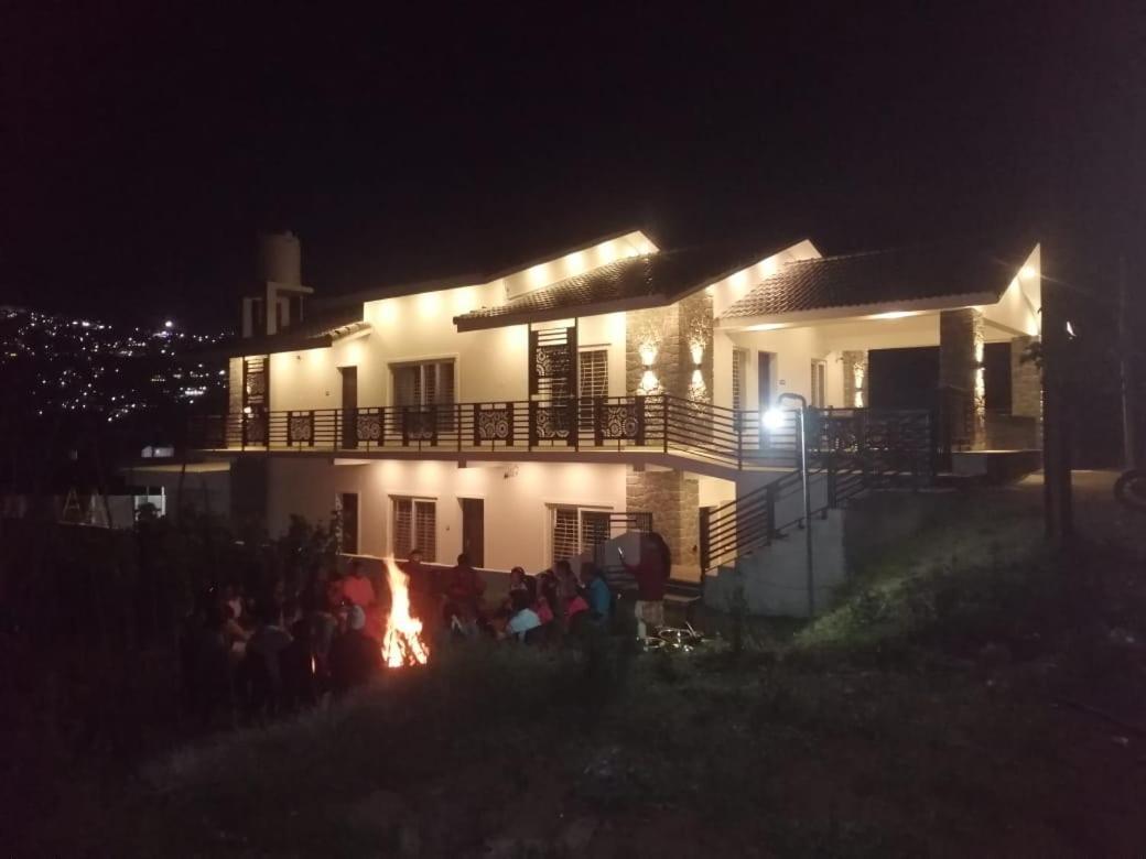 Rr Holiday Inn Kodaikanal Kültér fotó