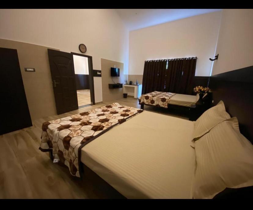 Rr Holiday Inn Kodaikanal Kültér fotó