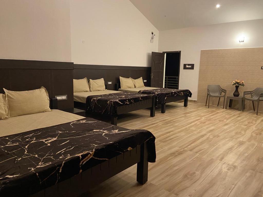 Rr Holiday Inn Kodaikanal Kültér fotó